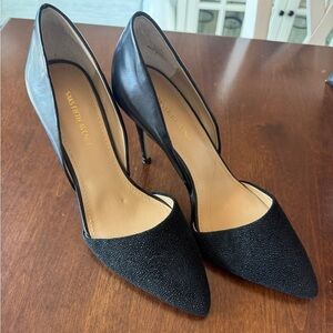Saks Fifth Avenue Black Pointed Toe Heels. Worn once. Sz 7